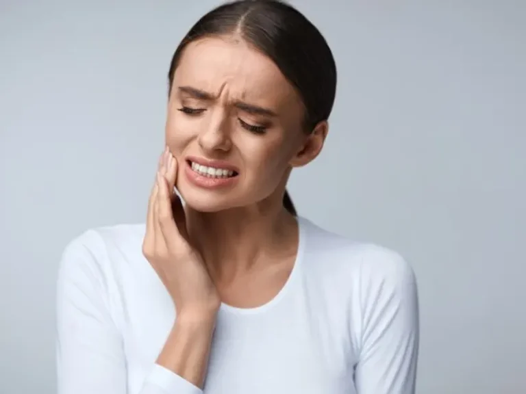 حساسیت دندانی از عوارض لمینت دندان